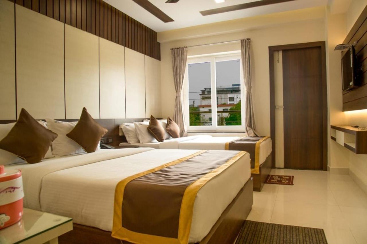 Hotel Silver Land Дигха Екстериор снимка